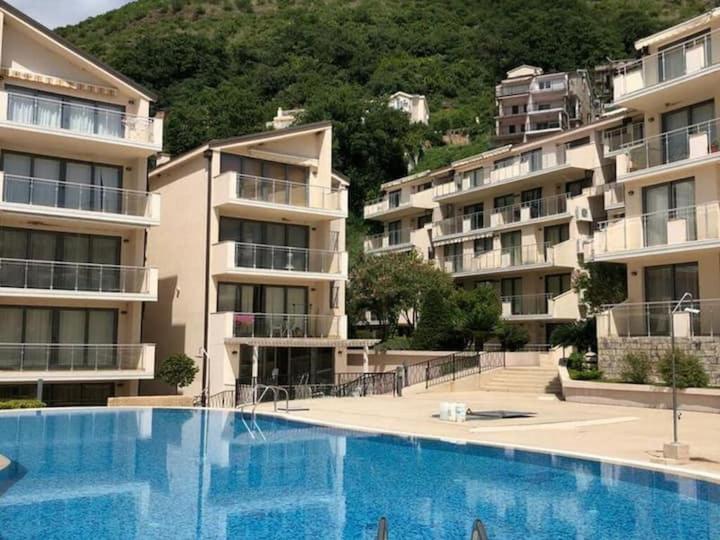 Beauty Apartment In Blue Star Complex Przno Montenegro Bagian luar foto